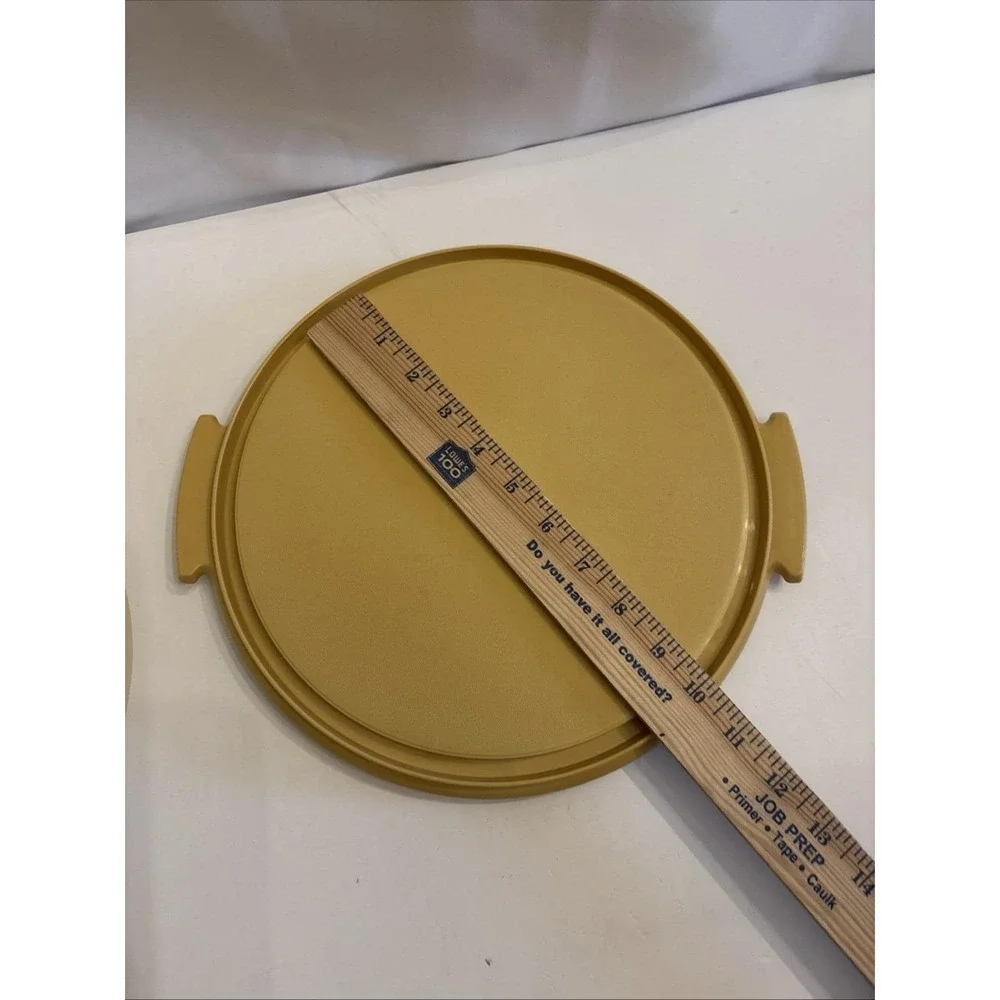 Vintage Tupperware 9.75